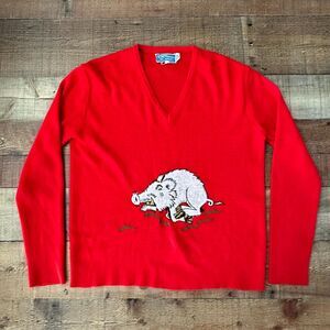 Vintage Red Sweater with Embroidered Boar – Cashmere & Acrylic Blend